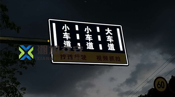 鏈爣棰�-1.gif